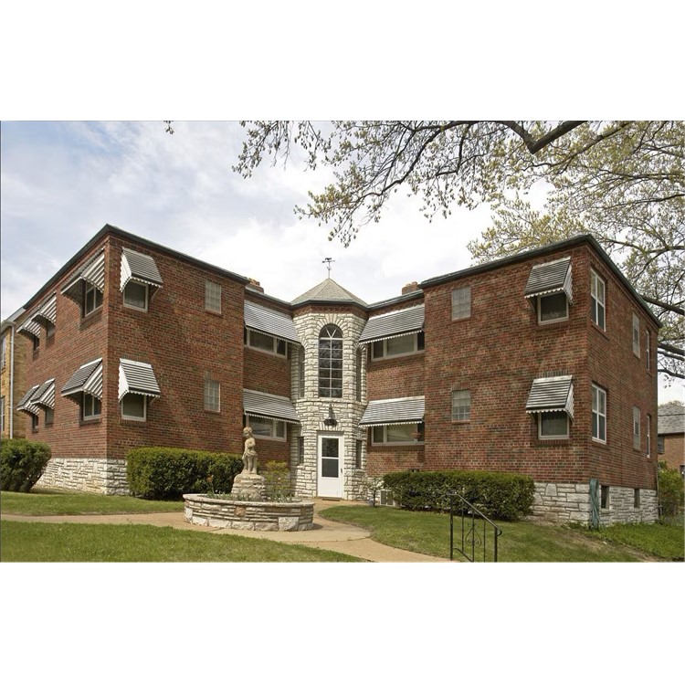 5128 Jamieson Ave. For Sale
